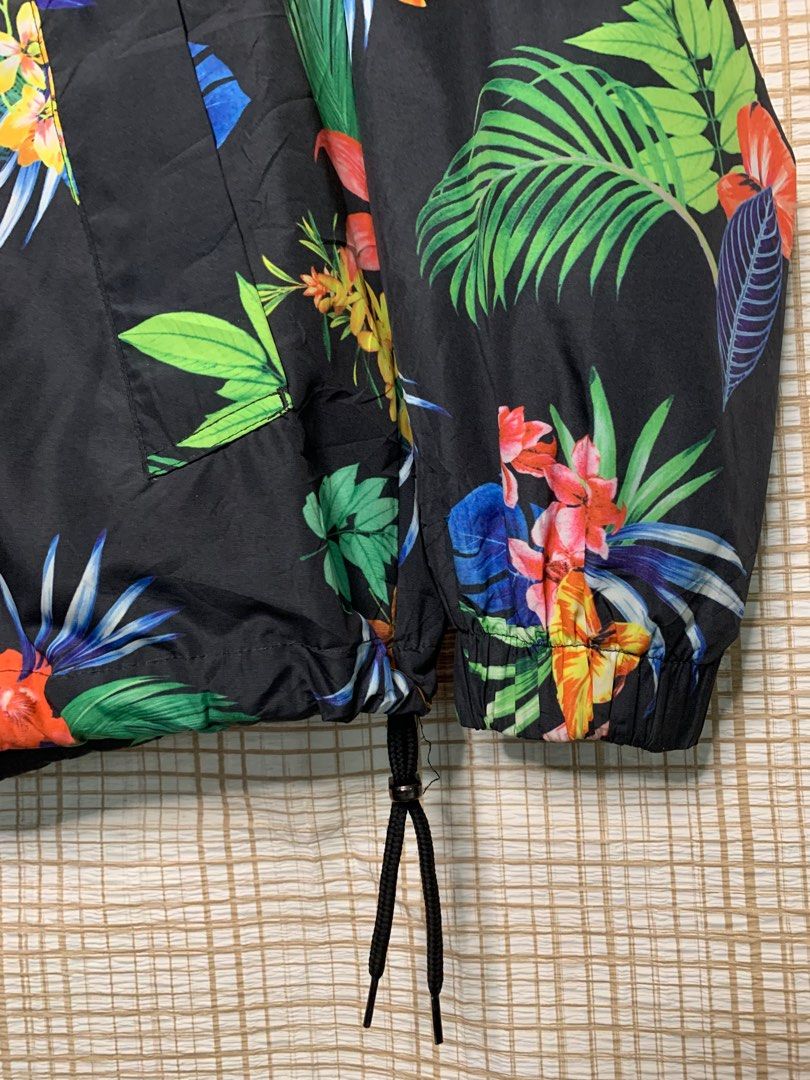 Bershka Tropical Jacket (Category: Coats, Jackets and Outerwear) located in Baguio. Submitted by THRIFThingWars (Listing ID 1232887747, Image 2). Description: Chest: 22" Length: 25" * cut wash tag (photo 6).