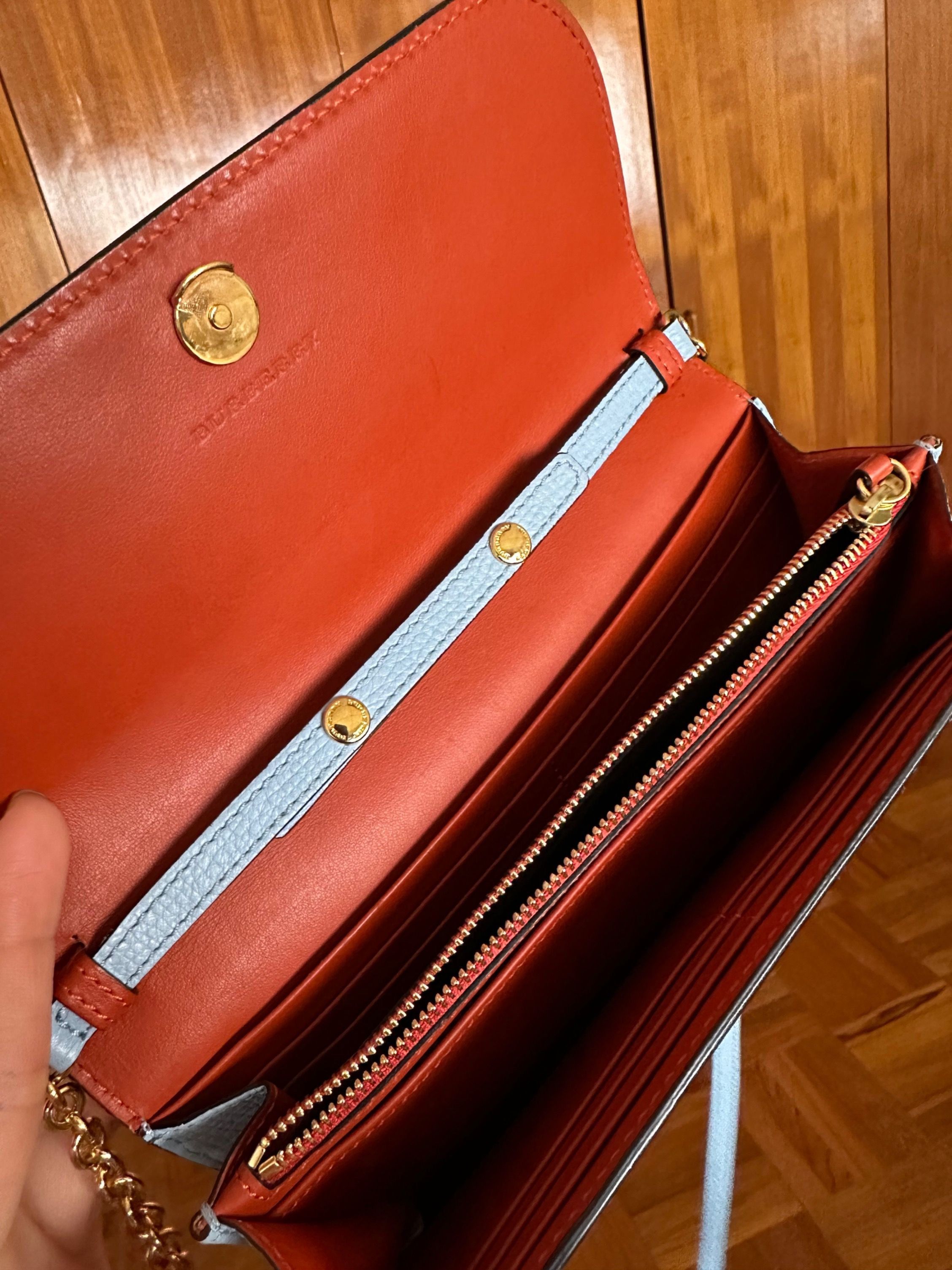 Burberry wallet on shop chain sale