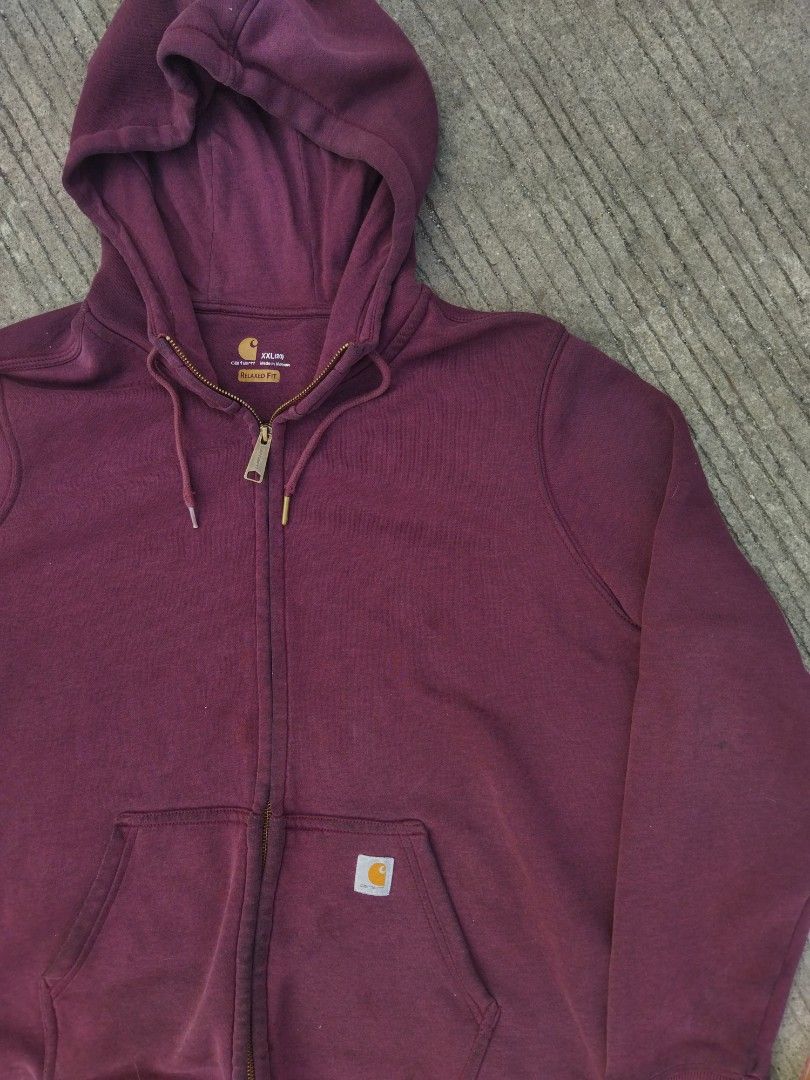 Carhartt Fullzip Hoodie (Category: Coats, Jackets and Outerwear) located in Quezon City. Submitted by greychild2k (Listing ID 1232841376, Image 2). Description: Carhartt Fullzip Hoodie Xxl on tag Width 25 Length 28 Issue: Grasa (dm para makita niyo) Excellent Condition Color Rate: 9/10 COLOR MAY VARY DUE TO LIGHTNING☀️ Quezon City📍.