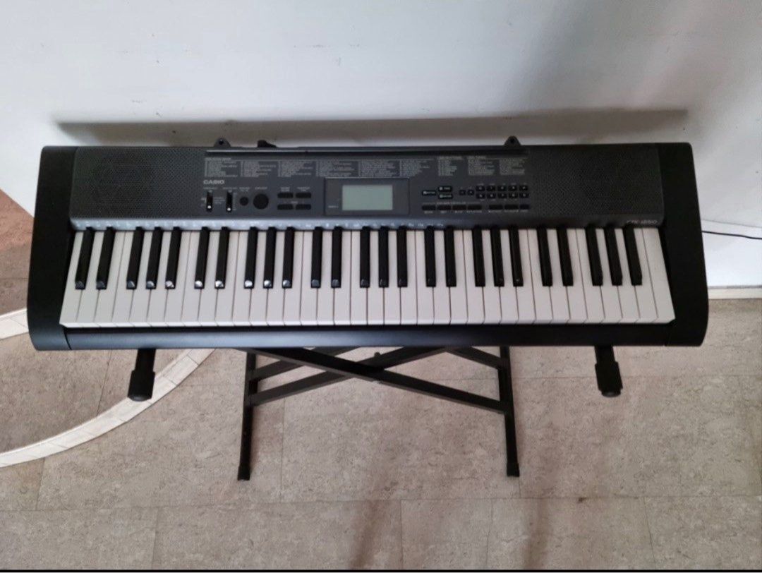 Casio Keyboard, Hobbies & Toys, Music & Media, Musical Instruments on