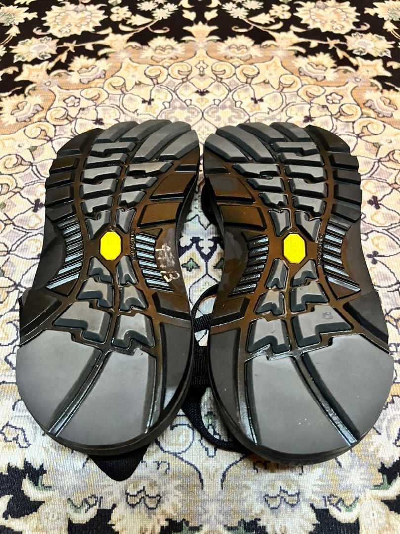 Chaco store vibram womens