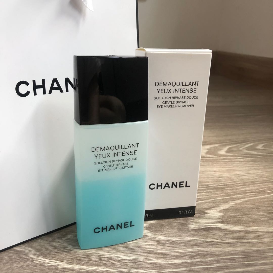 Gel tẩy trang Chanel White Essentiel Lighteing Makeup Remover 150ml 