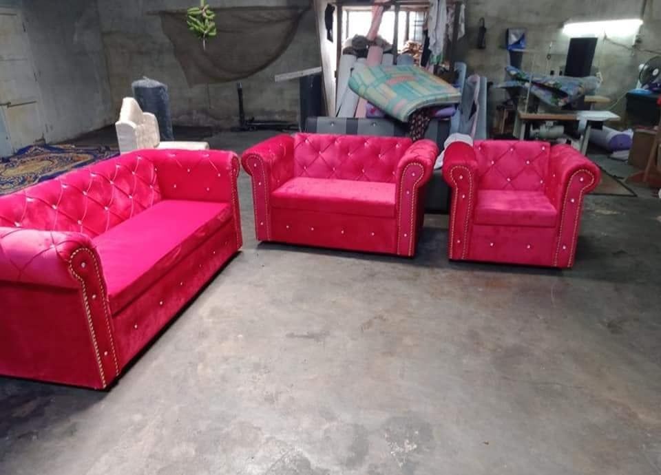 Harga outlet sofa chesterfield