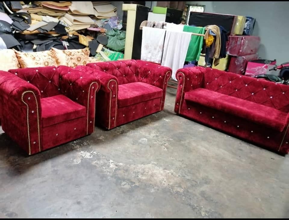Chesterfield Sofa 3+2+1 Harga Dari Kilang, Furniture & Home Living