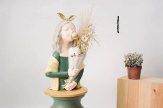 [Clearance!!! × 3] Flower Holder  with Preserved Flowers