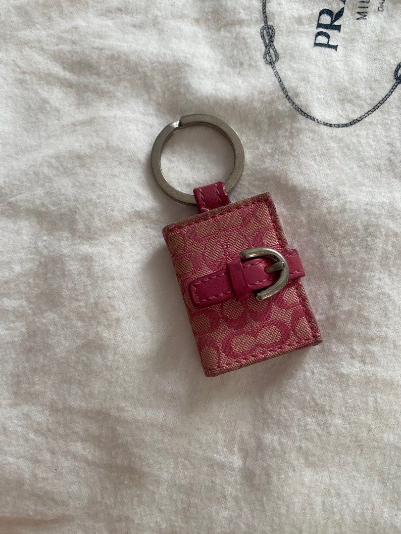 Coach picture hotsell frame keychain