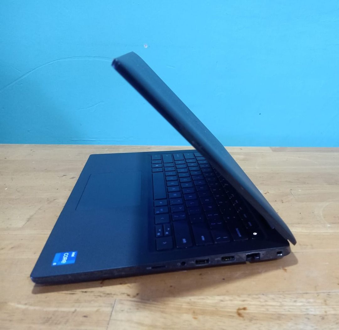 DELL LATITUDE 3420 I511TH GEN (warranty direct Dell 14 August 2024