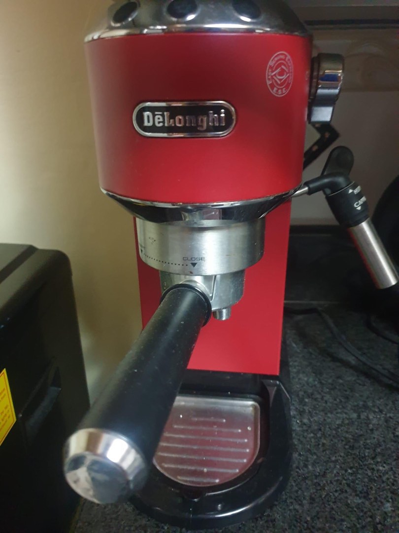 Delonghi espresso machine, TV & Home Appliances, Kitchen Appliances