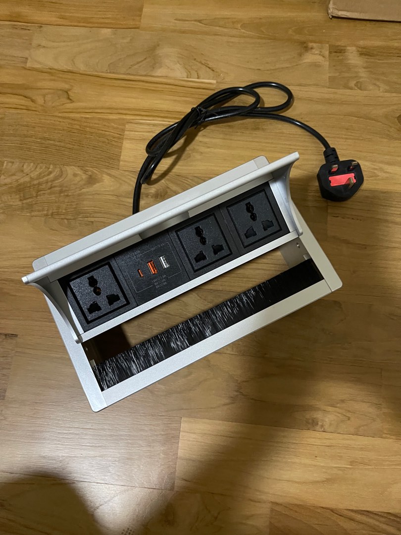 Desktop Clamp Power Socket, TV & Home Appliances, Electrical, Adaptors