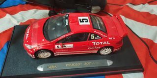 1:18  Maisto  Peugeot 307