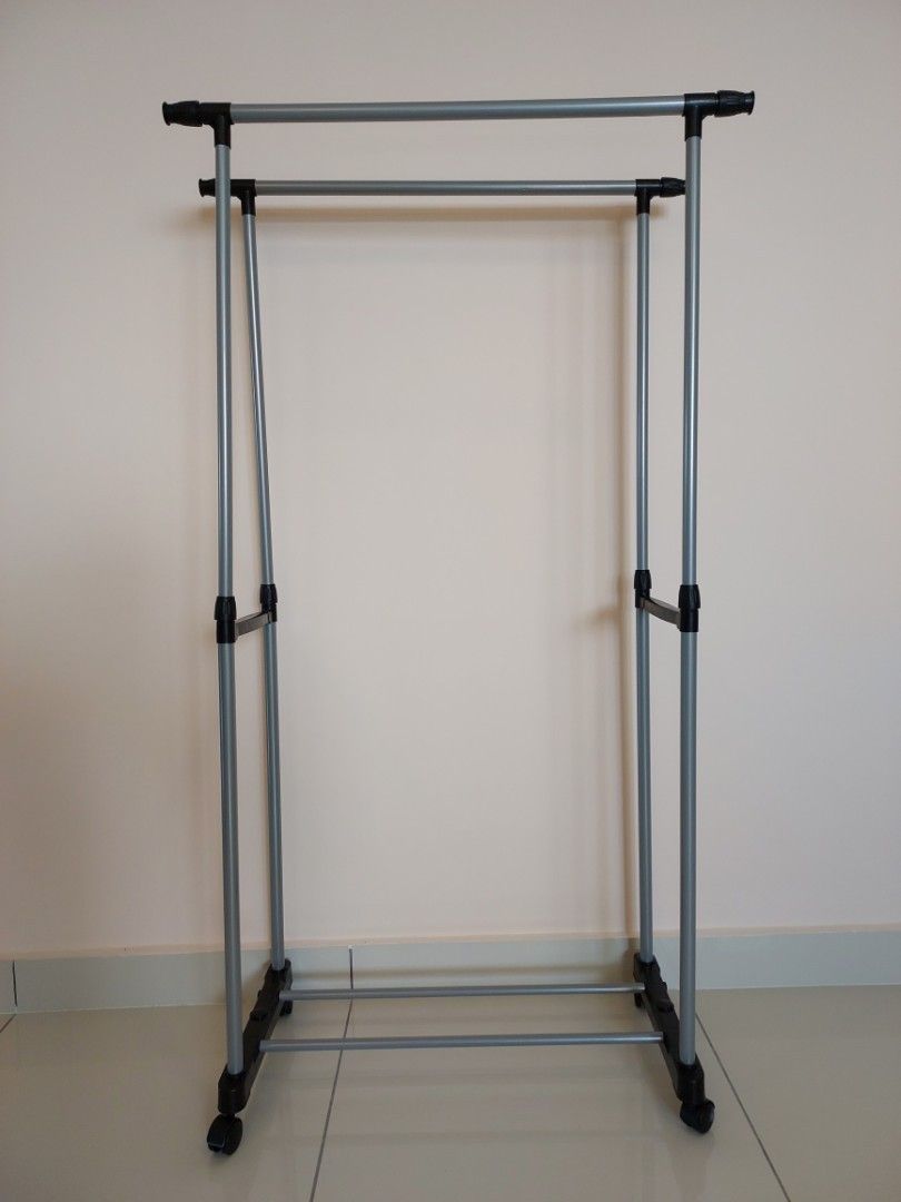 Double pole extendable telesopic clothes rack with wheels, Furniture ...