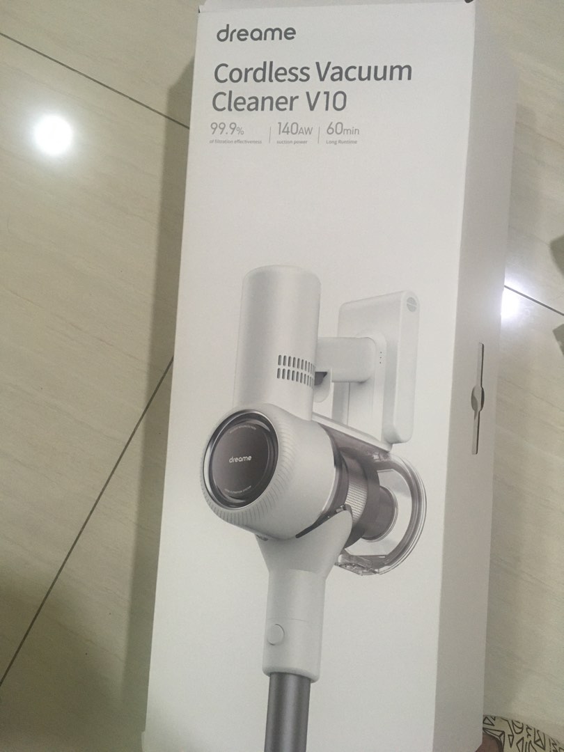 Dreame cordless vacuum cleaner V10, Furniture & Home Living, Cleaning