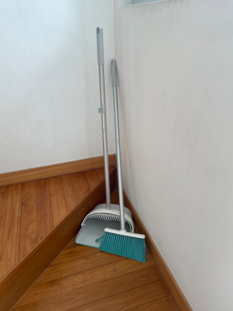 Dustpan and broom IKEA PREPPRIG, Furniture & Home Living, Cleaning