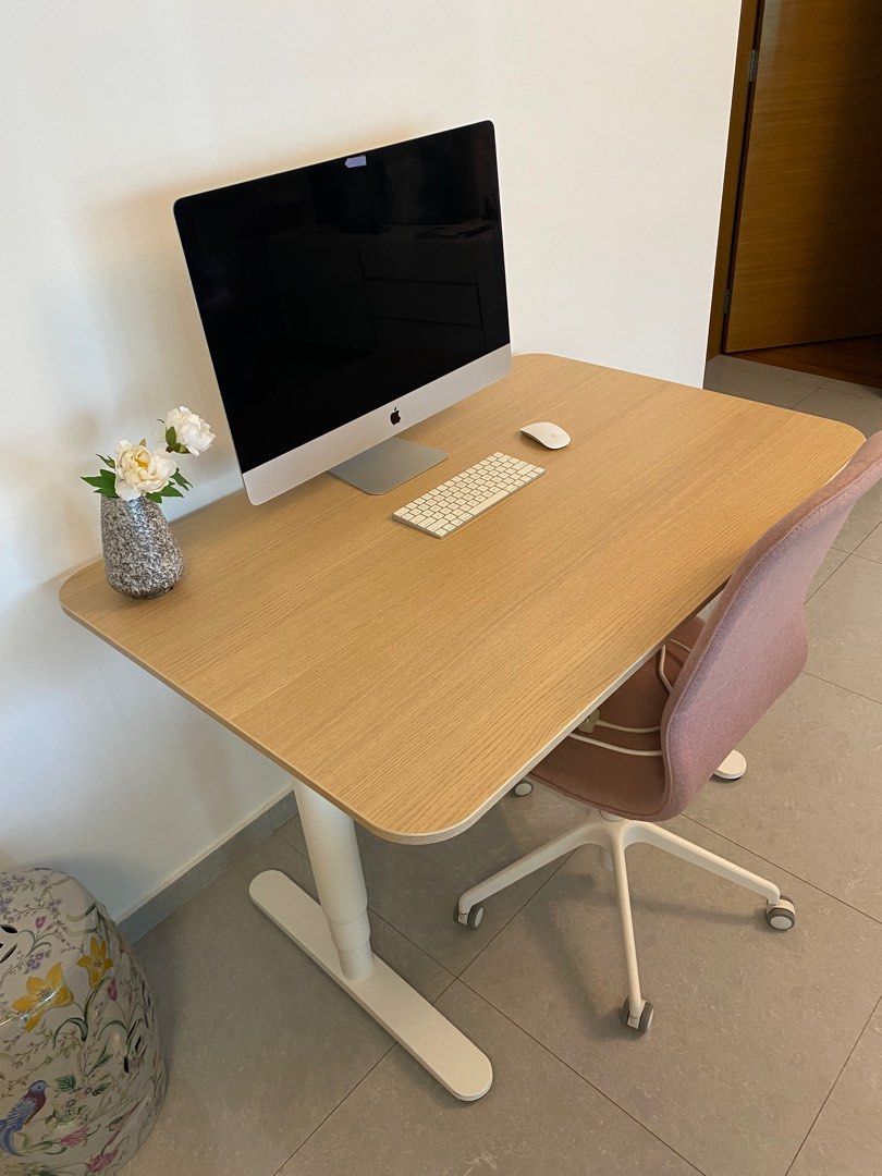 Bekant desk top adjust height