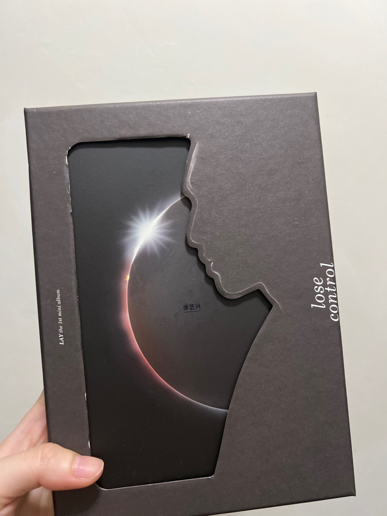 Ex Lost Control EXO LAY lose control album, 興趣及遊戲, 收藏品及紀念品, 韓流 - Carousell