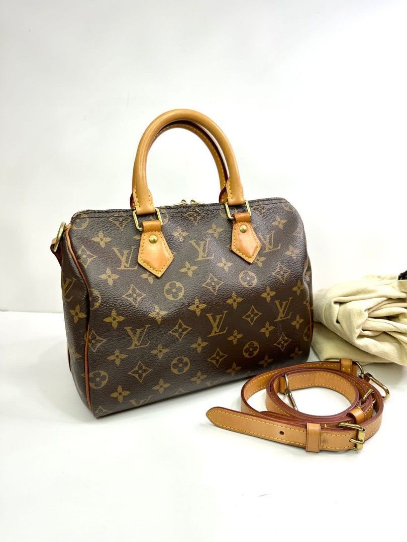 Lv Bergamo PM auth, Barang Mewah, Tas & Dompet di Carousell