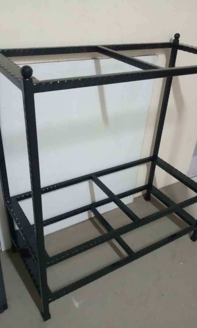 Fish tank rack, Pet Supplies, Homes & Other Pet Accessories on Carousell