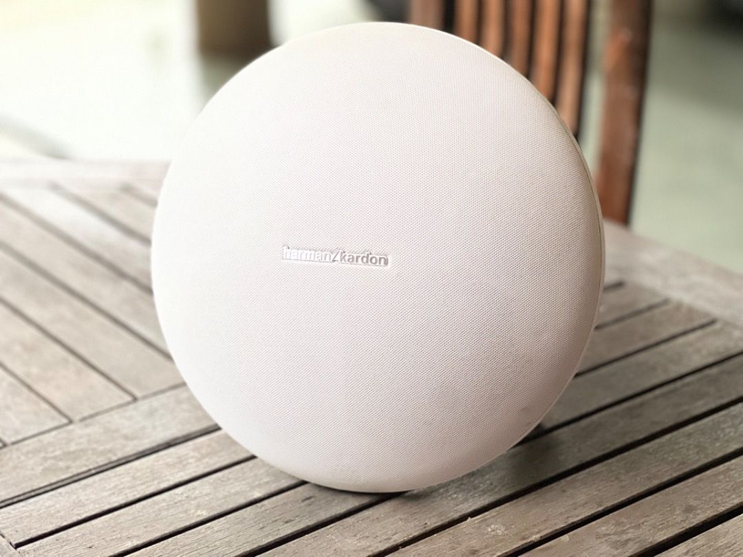 Harman kardon onyx deals studio 4 sale