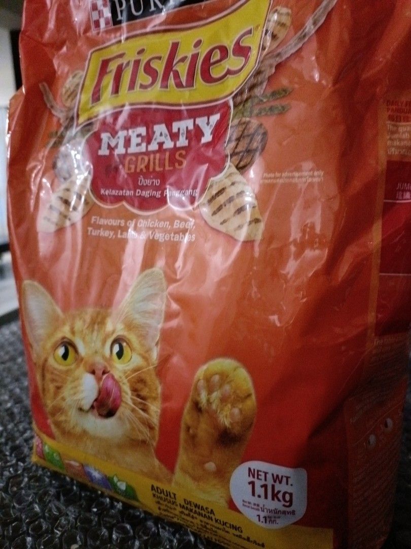 Friskies clearance meaty grill