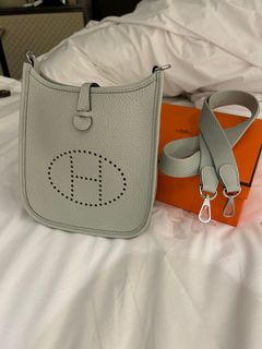 （分類：）位於 。 由 bmeowlux611 提交（商品編號 1232942023，圖片 1）。簡介： 。