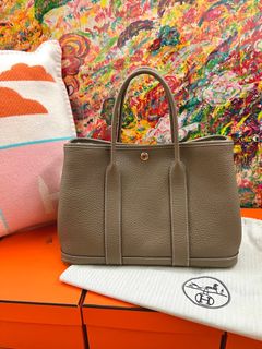 （分類：）位於 。 由 vip.luxe 提交（商品編號 1232871573，圖片 1）。簡介： 。