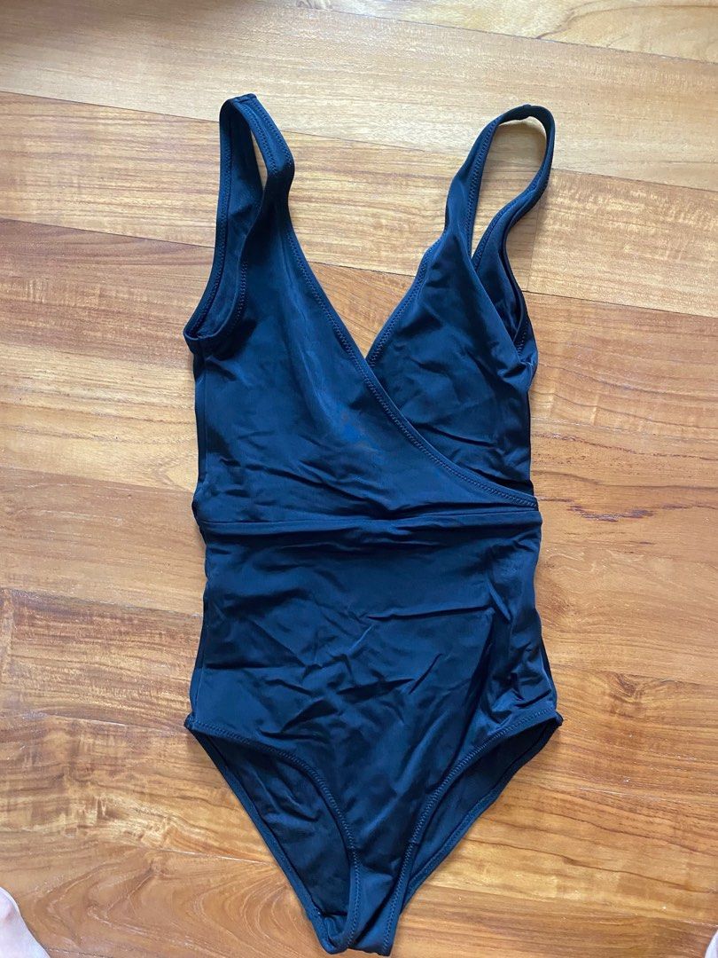 H&M swimsuit, Fesyen Wanita, Pakaian Wanita, Atasan di Carousell