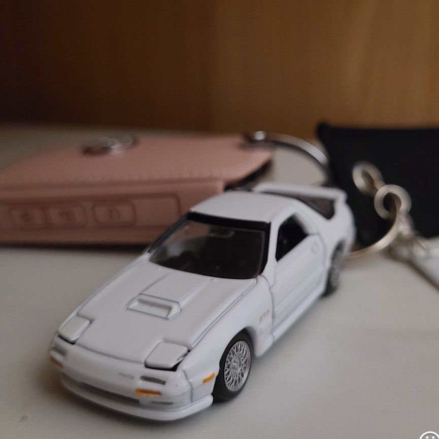 Initial D Rx7 keychain Pop up headlights Hobbies Toys