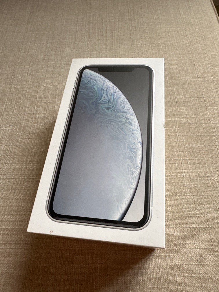 IPhone XR box, Mobile Phones & Gadgets, Mobile Phones, iPhone, iPhone X