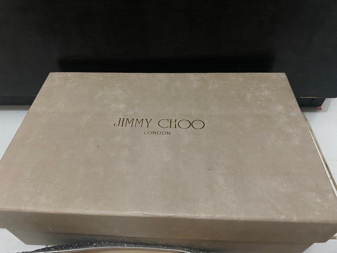 Jimmy Choo Flat Shoes size 39, 名牌, 鞋及波鞋- Carousell