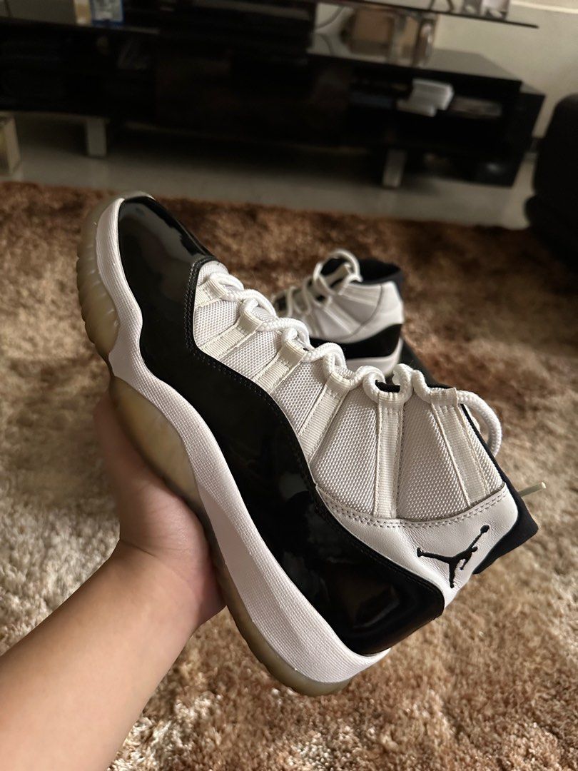 Retro 11 hotsell concord on feet