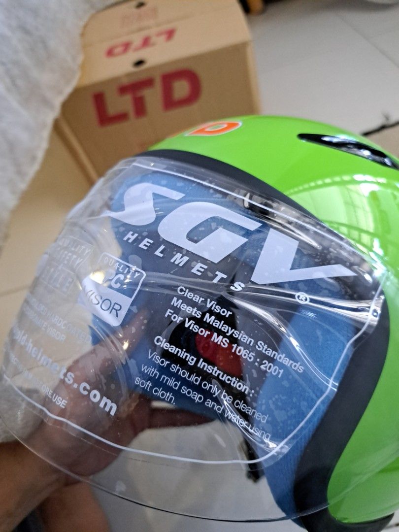 smallest baby helmet