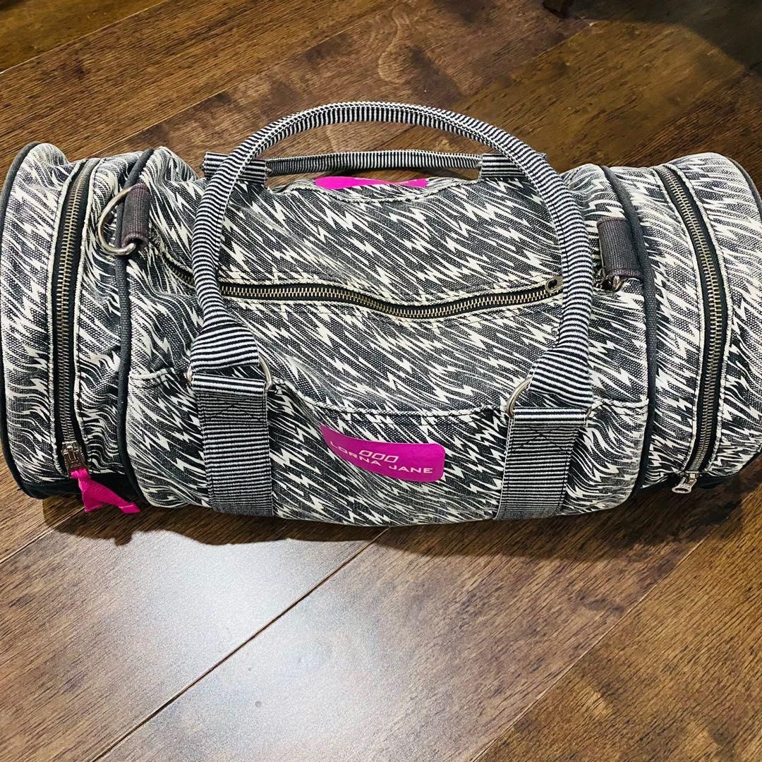 Lorna Jane Gym Duffle duffel Bag not lululemon, Women's Fashion, Bags