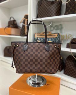 Louis Vuitton Damier Ebene Neverfull MM Graphite, Women's Fashion, Bags &  Wallets, Purses & Pouches on Carousell