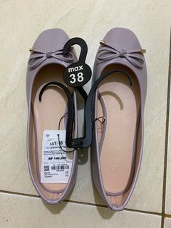 Max flat shoes new