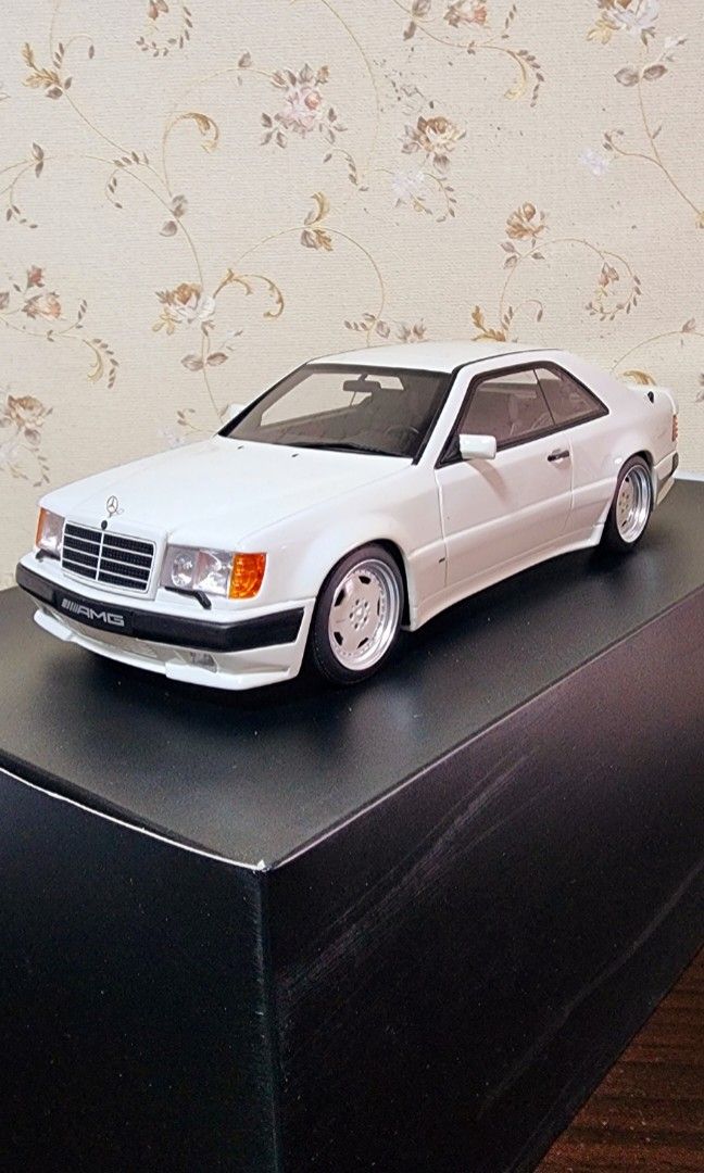 Mercedes-Benz 300 CE AMG C124 OTTO 1:18, Hobbies & Toys, Toys & Games on  Carousell