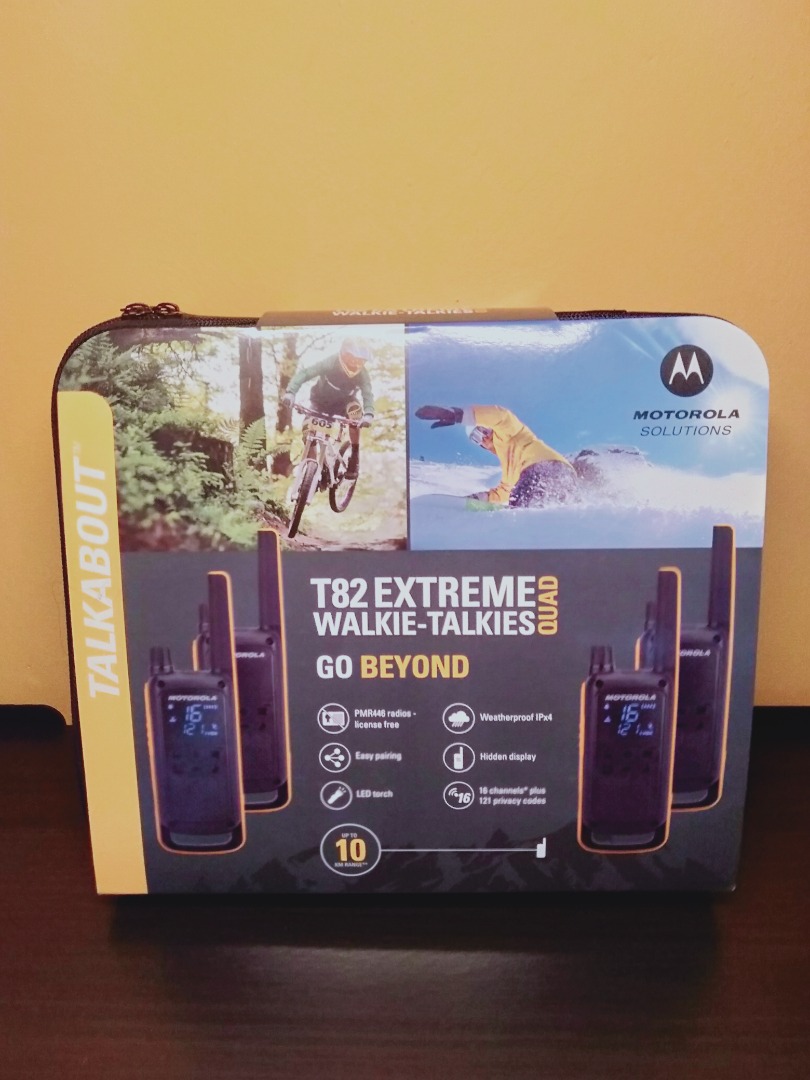Motorola Solutions TALKABOUT T82 Extreme Walkie Talkie