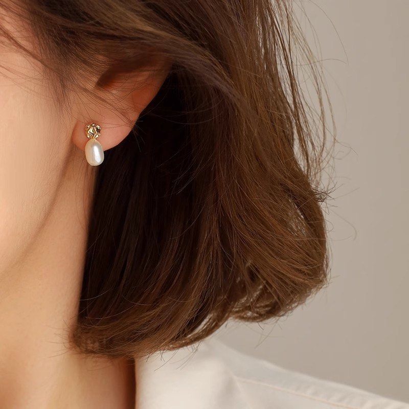 Real pearl stud earrings top