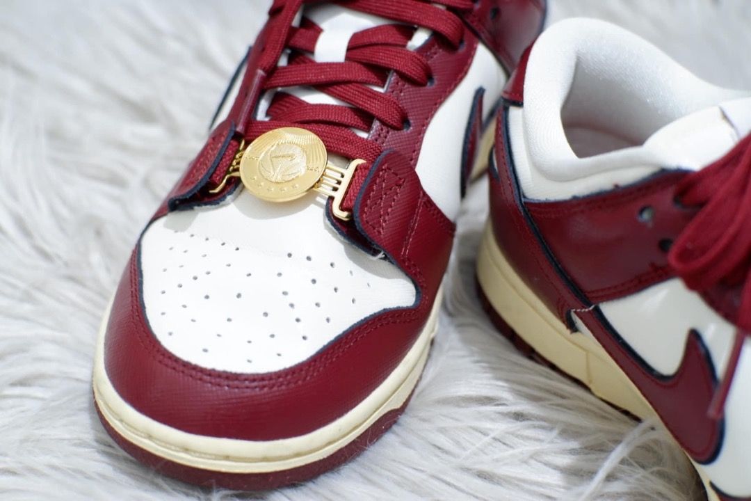 dunk low special edition