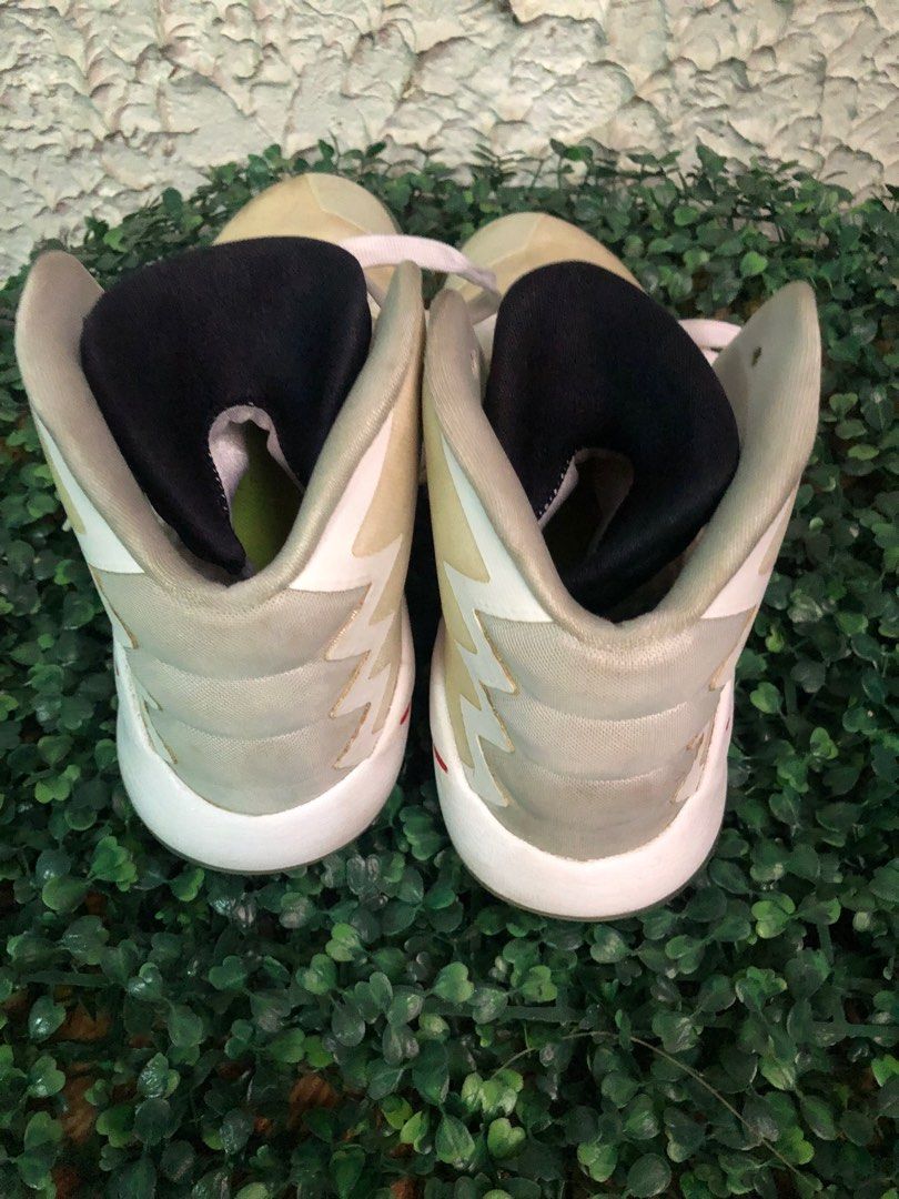 Nike hyperdunk 2016 (Category: Sneakers) located in Caloocan City. Submitted by janemigs04 (Listing ID 1232917282, Image 3). Description: .