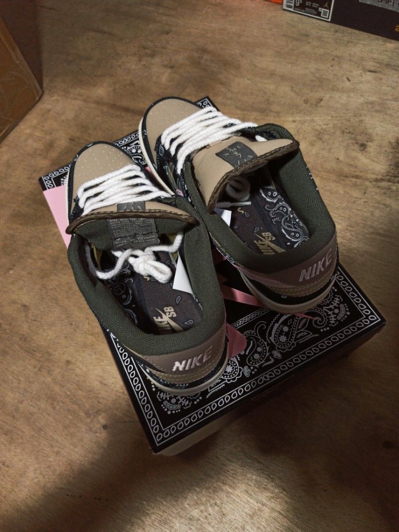 cactus jack nike sb dunk