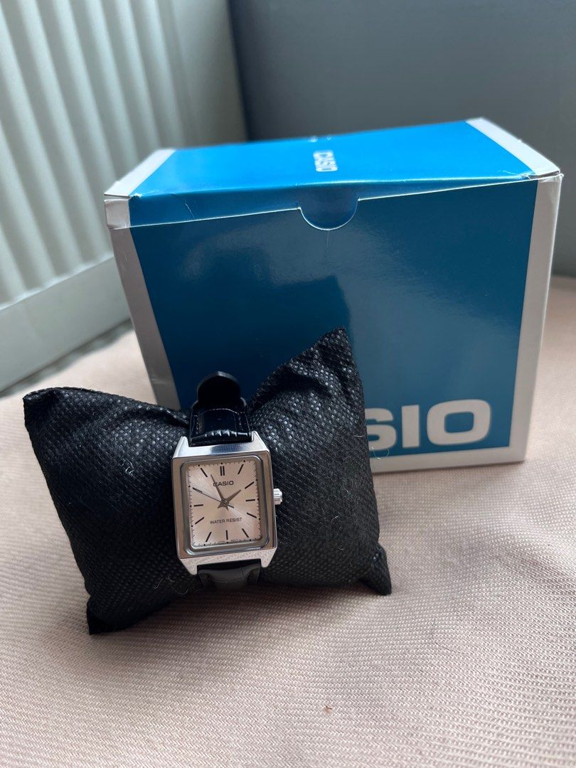 Casio leather watch price shop