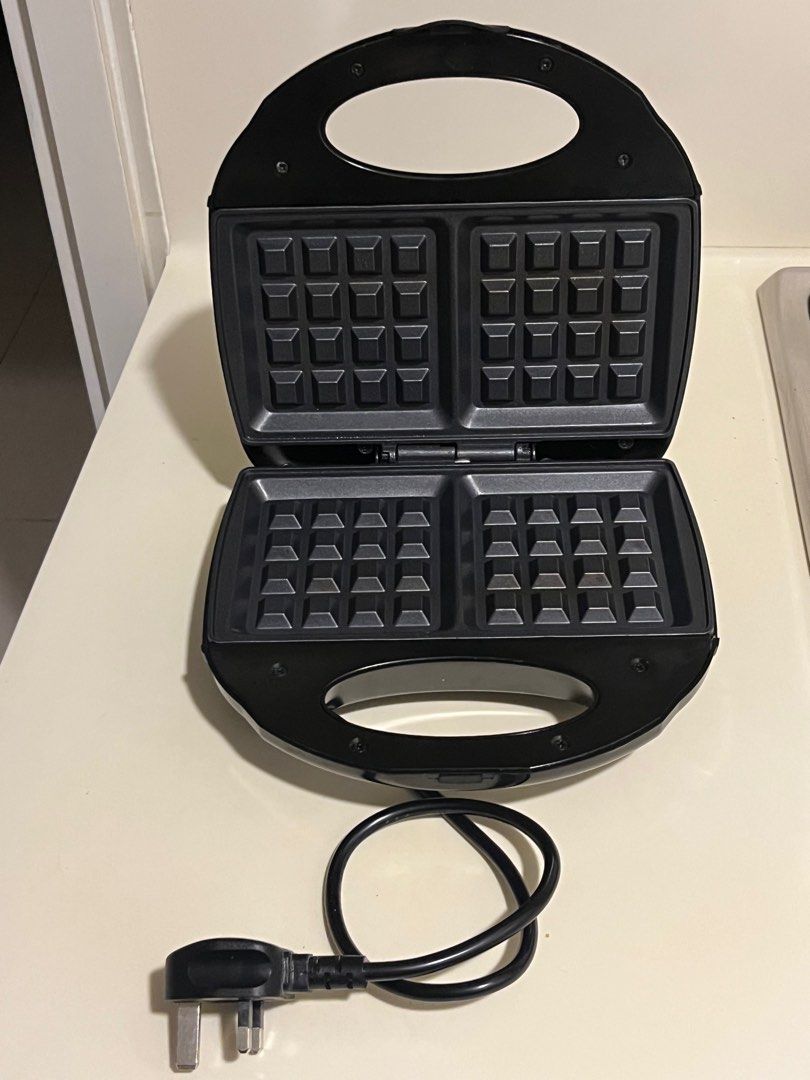 PowerPac waffle maker, Furniture & Home Living, Kitchenware & Tableware