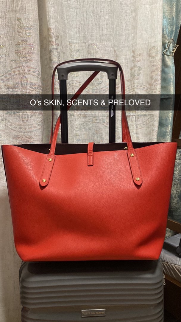 Coach market tote on sale red