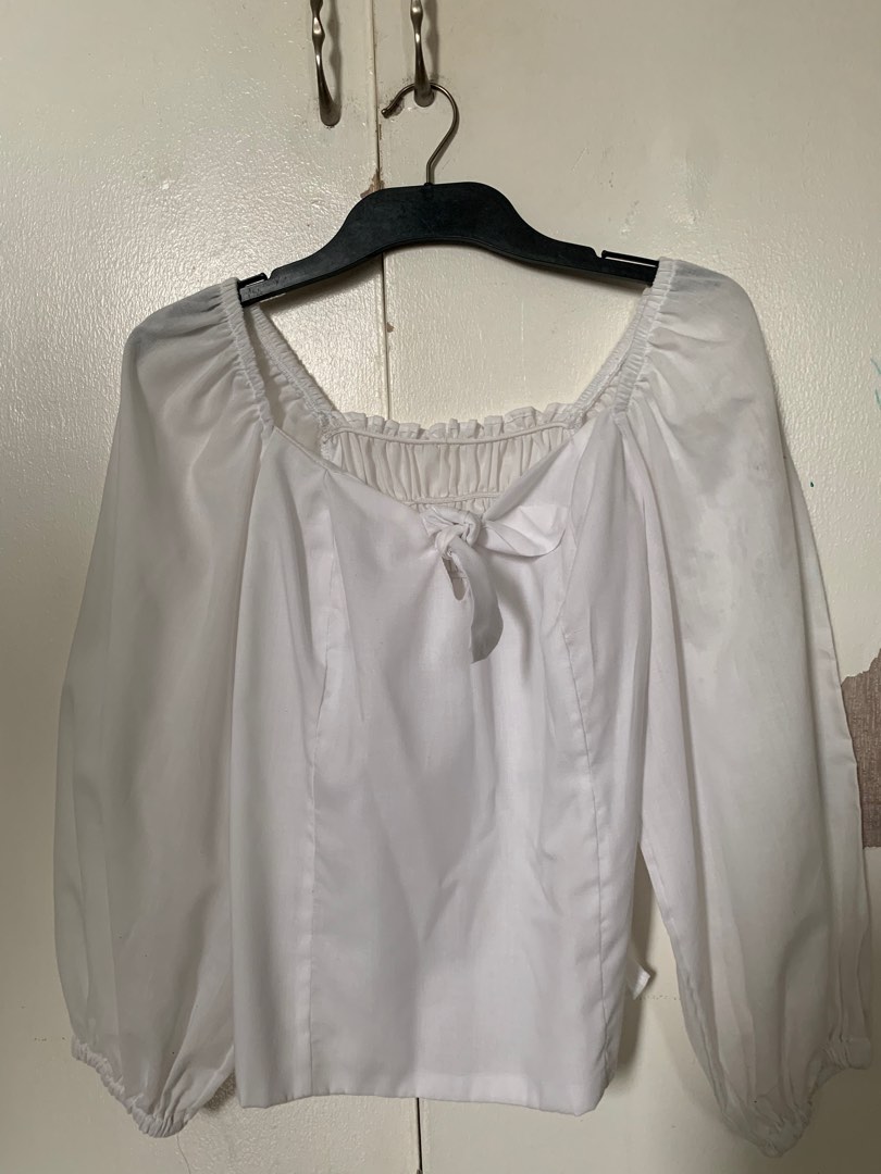 Pre-loved House of Lulu white long puffed sleeves blouse on Carousell