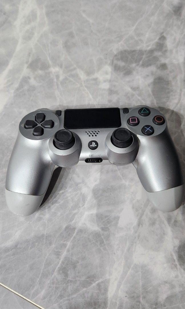 Ps4 controller outlet $15