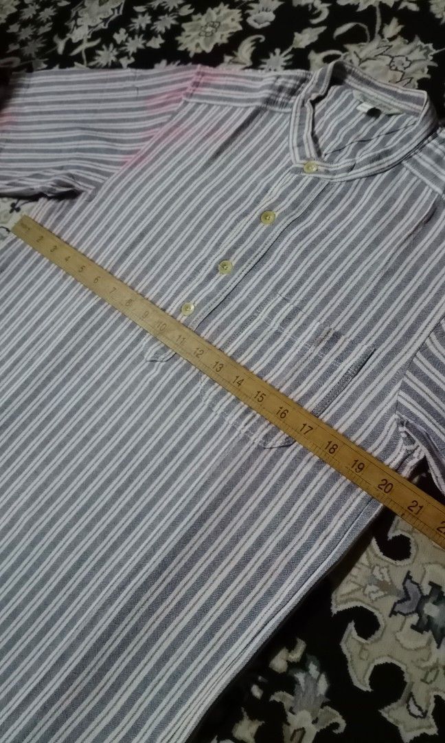 Pullover (Category: Formal Shirts) located in Kuala Terengganu. Submitted by rabbit_padlock (Listing ID 1232964815, Image 3). Description: pullover 20/29_30 condition 9/10 Rm 50 dfod.