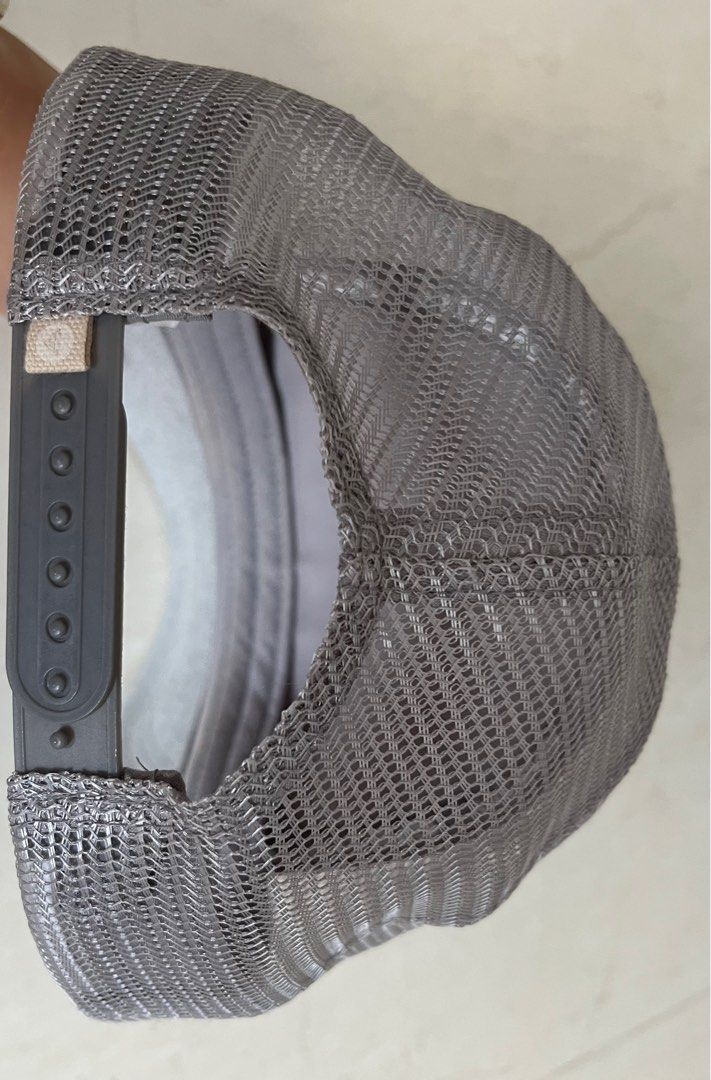Roxy Cap (Category: Caps & Hats) located in Singapore. Submitted by okittyo (Listing ID 1232853394, Image 3). Description: Authentic Roxy cap purchased from Australia No longer selling in Shops. .