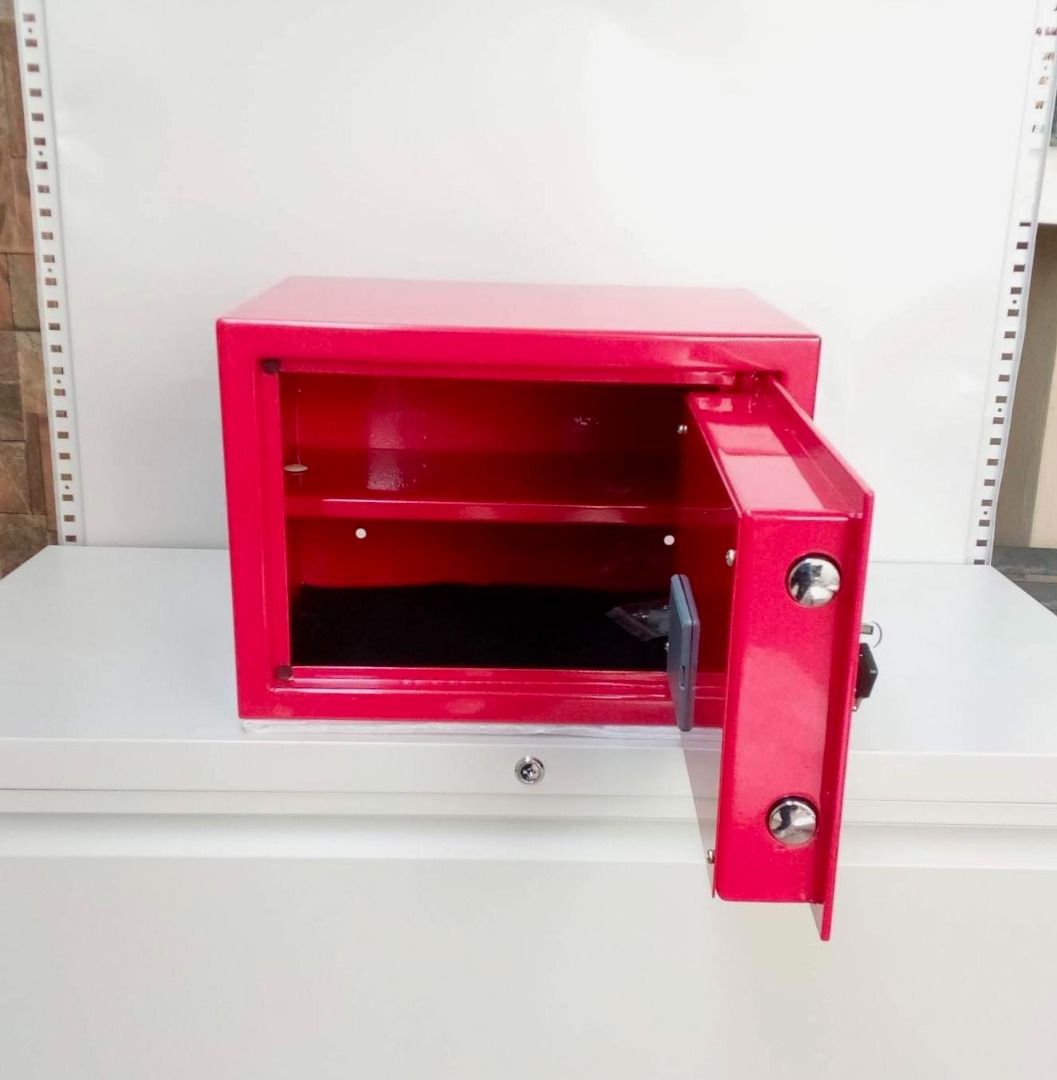 SAFE VAULT SV-2 (Category: Safe) located in Manila. Submitted by aesthetic.h.o.furniture (Listing ID 1232846580, Image 2). Description: DIMENSIONS: H250*W350*D250MM THICKNESS: GAUGE 18.