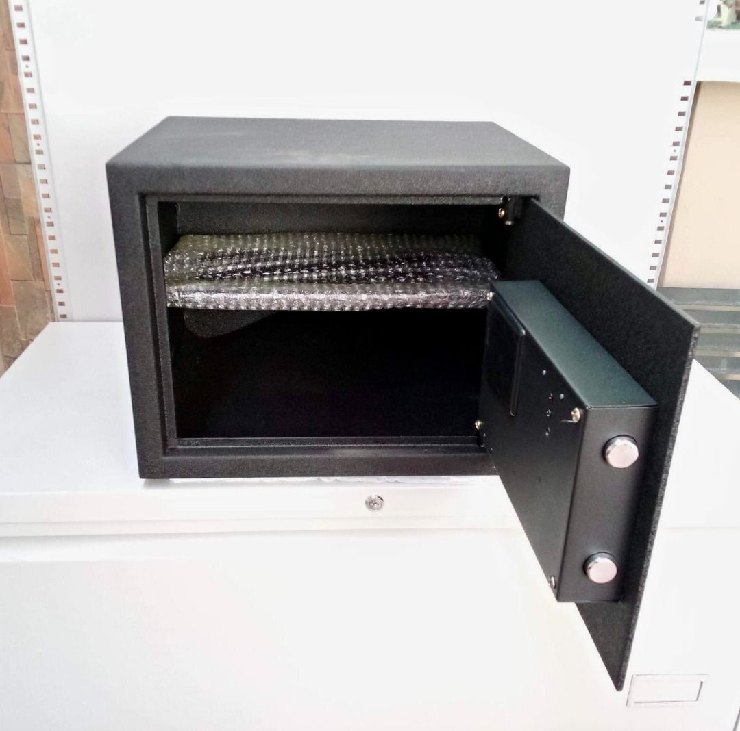 SAFE VAULT SV-3 (Category: Safe) located in Manila. Submitted by aesthetic.h.o.furniture (Listing ID 1232846858, Image 3). Description: DIMENSIONS: H320*W380*D300MM COLOR: Black THICKNESS: GAUGE 18.