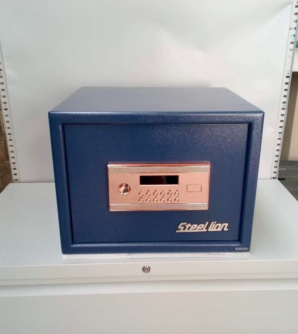 SAFE VAULT SV-4 (Category: Safe) located in Manila. Submitted by aesthetic.h.o.furniture (Listing ID 1232847231, Image 1). Description: DIMENSIONS: H320*W420*D360MM COLOR: Dark Blue THICKNESS: GAUGE 18.